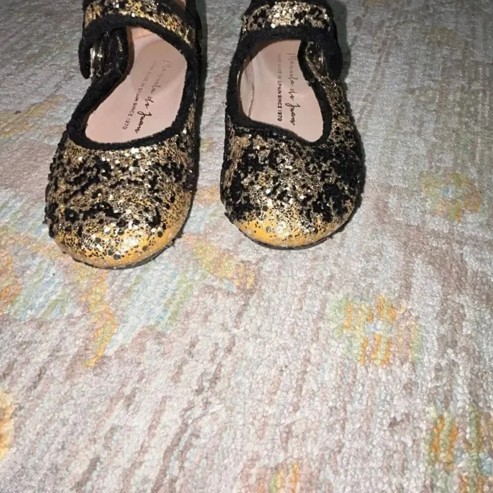 Manuela de Juan gold velvet Mary Jane sz 25 -8.5